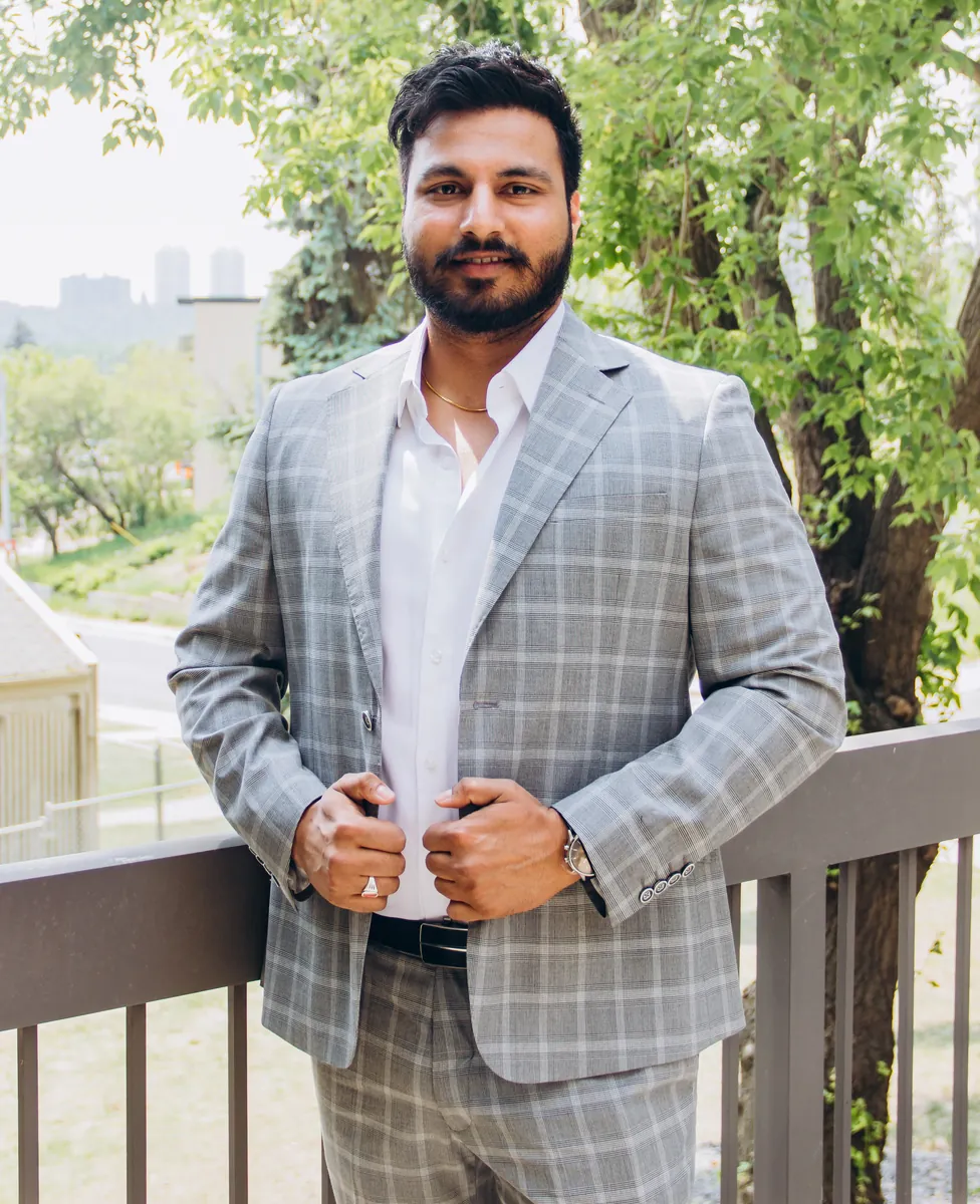 Vinay, Property Manager
